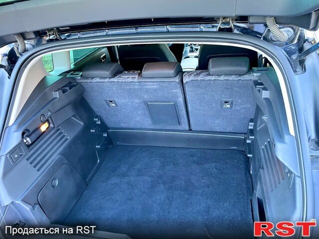 Черный Пежо 3008, объемом двигателя 1.6 л и пробегом 230 тыс. км за 8500 $, фото 7 на Automoto.ua