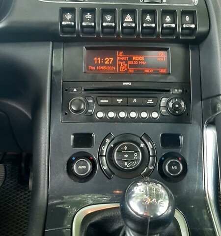 Черный Пежо 3008, объемом двигателя 1.6 л и пробегом 198 тыс. км за 6799 $, фото 10 на Automoto.ua