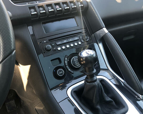 Черный Пежо 3008, объемом двигателя 1.6 л и пробегом 66 тыс. км за 6500 $, фото 23 на Automoto.ua