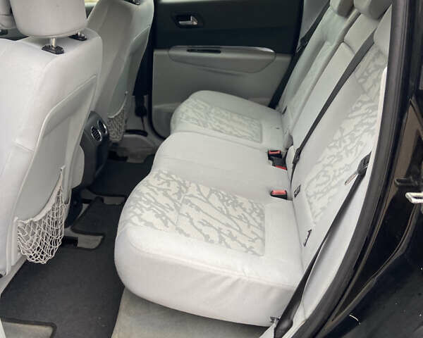 Черный Пежо 3008, объемом двигателя 1.6 л и пробегом 267 тыс. км за 7950 $, фото 8 на Automoto.ua