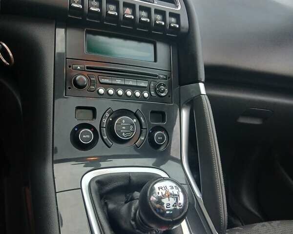 Чорний Пежо 3008, об'ємом двигуна 1.56 л та пробігом 290 тис. км за 7300 $, фото 10 на Automoto.ua