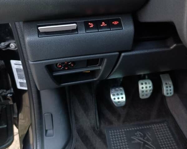 Черный Пежо 3008, объемом двигателя 2 л и пробегом 260 тыс. км за 10900 $, фото 21 на Automoto.ua