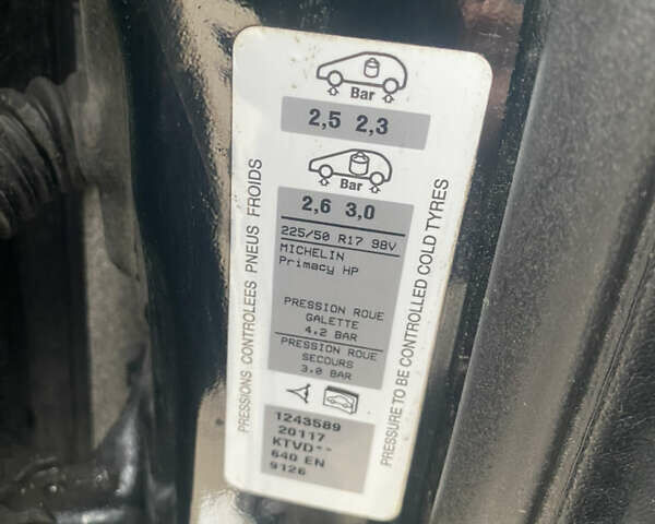 Чорний Пежо 3008, об'ємом двигуна 1.56 л та пробігом 25 тис. км за 7600 $, фото 2 на Automoto.ua