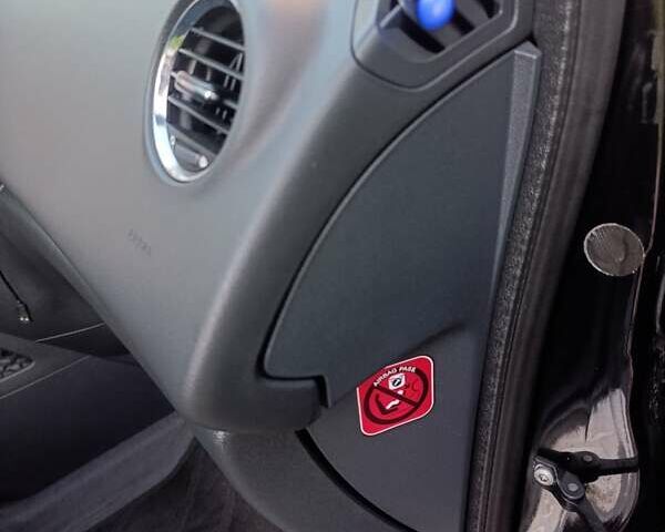 Черный Пежо 3008, объемом двигателя 2 л и пробегом 260 тыс. км за 10900 $, фото 27 на Automoto.ua