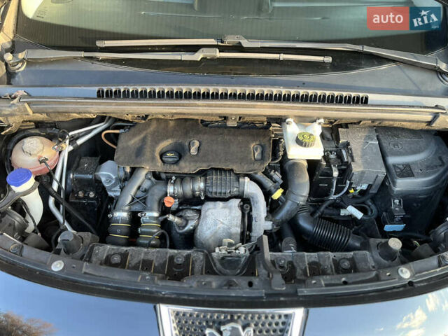 Чорний Пежо 3008, об'ємом двигуна 1.56 л та пробігом 263 тис. км за 8800 $, фото 61 на Automoto.ua