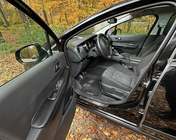 Пежо 3008 2010 в Львове на Automoto.ua Черный Пежо 3008, объемом двигателя 1.6 л и пробегом 206 тыс. км за 7700 $, фото 60 на Automoto.ua