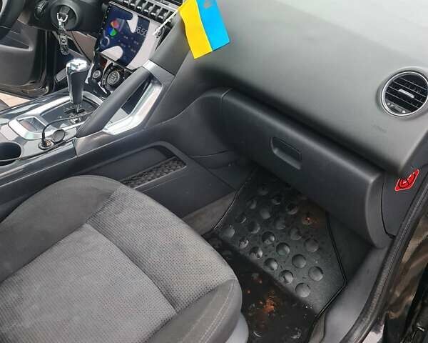 Черный Пежо 3008, объемом двигателя 1.6 л и пробегом 266 тыс. км за 7600 $, фото 5 на Automoto.ua