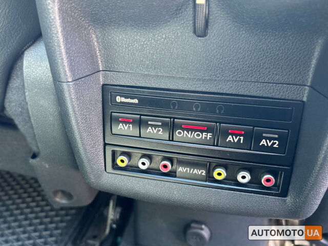 Черный Пежо 3008, объемом двигателя 1.6 л и пробегом 237 тыс. км за 9200 $, фото 12 на Automoto.ua