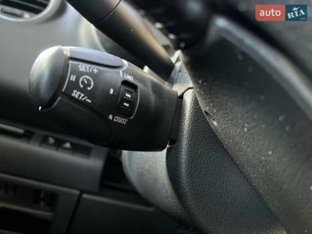 Чорний Пежо 3008, об'ємом двигуна 1.56 л та пробігом 263 тис. км за 8800 $, фото 50 на Automoto.ua