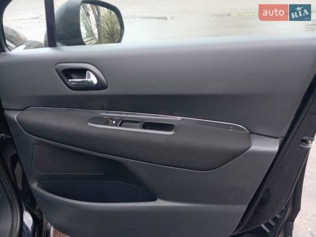 Чорний Пежо 3008, об'ємом двигуна 1.56 л та пробігом 250 тис. км за 8200 $, фото 19 на Automoto.ua