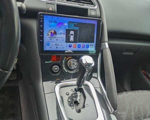 Черный Пежо 3008, объемом двигателя 2 л и пробегом 255 тыс. км за 9999 $, фото 12 на Automoto.ua