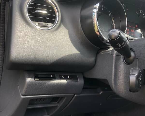 Чорний Пежо 3008, об'ємом двигуна 2 л та пробігом 239 тис. км за 10500 $, фото 31 на Automoto.ua