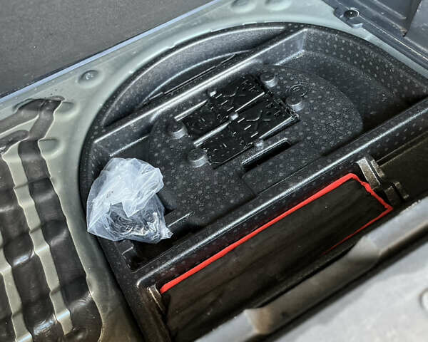 Чорний Пежо 3008, об'ємом двигуна 1.56 л та пробігом 263 тис. км за 8800 $, фото 54 на Automoto.ua