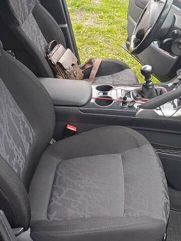 Черный Пежо 3008, объемом двигателя 2 л и пробегом 280 тыс. км за 8300 $, фото 9 на Automoto.ua