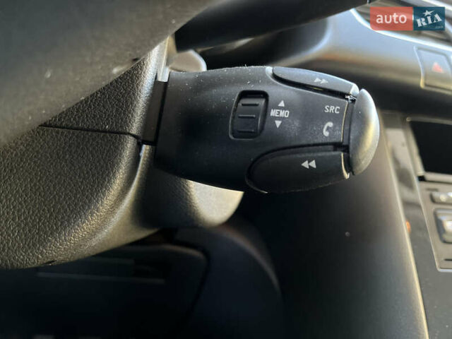 Чорний Пежо 3008, об'ємом двигуна 1.56 л та пробігом 263 тис. км за 8800 $, фото 49 на Automoto.ua