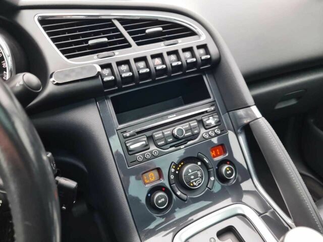 Черный Пежо 3008, объемом двигателя 1.6 л и пробегом 192 тыс. км за 8999 $, фото 5 на Automoto.ua