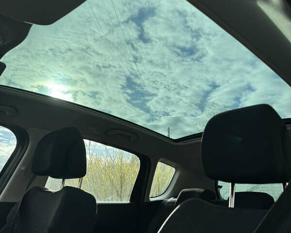 Черный Пежо 3008, объемом двигателя 1.6 л и пробегом 180 тыс. км за 7500 $, фото 9 на Automoto.ua