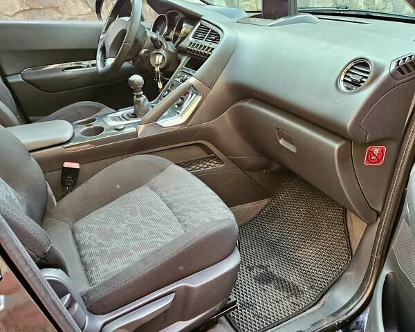 Пежо 3008 2011 в Стрые на Automoto.ua Черный Пежо 3008, объемом двигателя 1.6 л и пробегом 258 тыс. км за 8200 $, фото 18 на Automoto.ua