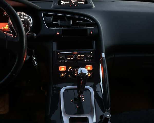 Чорний Пежо 3008, об'ємом двигуна 1.6 л та пробігом 275 тис. км за 8500 $, фото 9 на Automoto.ua