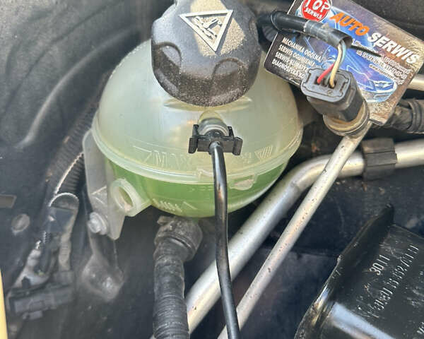 Чорний Пежо 3008, об'ємом двигуна 1.6 л та пробігом 275 тис. км за 8500 $, фото 20 на Automoto.ua