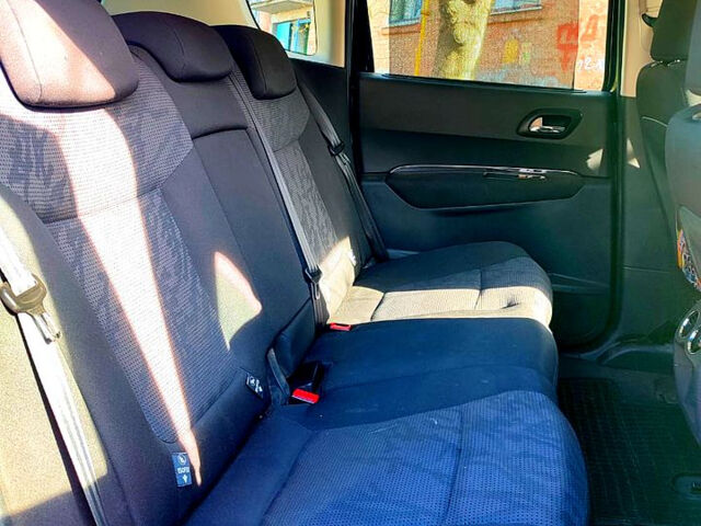Чорний Пежо 3008, об'ємом двигуна 1.6 л та пробігом 270 тис. км за 7900 $, фото 4 на Automoto.ua