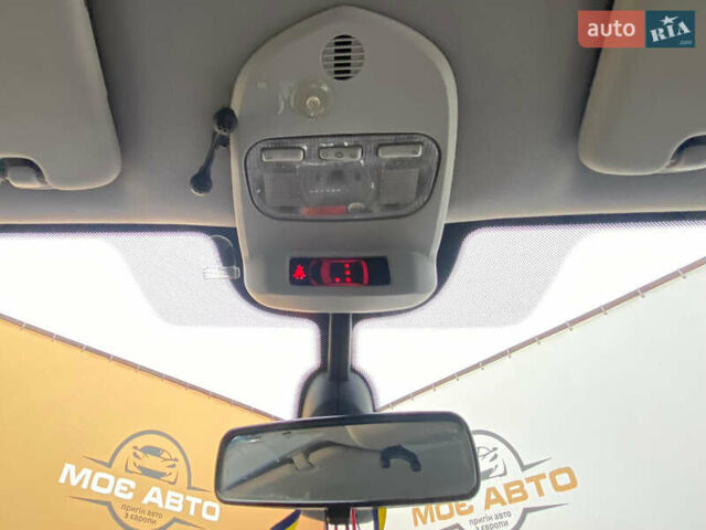 Черный Пежо 3008, объемом двигателя 1.6 л и пробегом 262 тыс. км за 8900 $, фото 12 на Automoto.ua