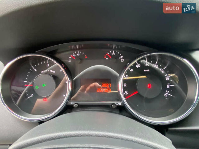 Черный Пежо 3008, объемом двигателя 1.6 л и пробегом 262 тыс. км за 8999 $, фото 11 на Automoto.ua