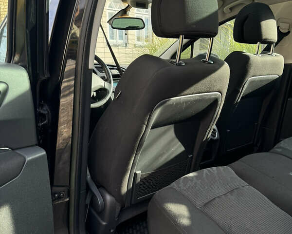 Черный Пежо 3008, объемом двигателя 1.6 л и пробегом 180 тыс. км за 7500 $, фото 17 на Automoto.ua