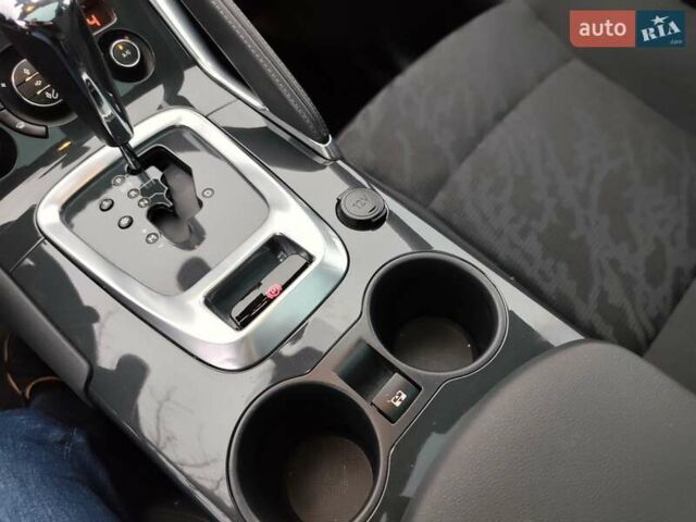 Черный Пежо 3008, объемом двигателя 2 л и пробегом 245 тыс. км за 10950 $, фото 65 на Automoto.ua