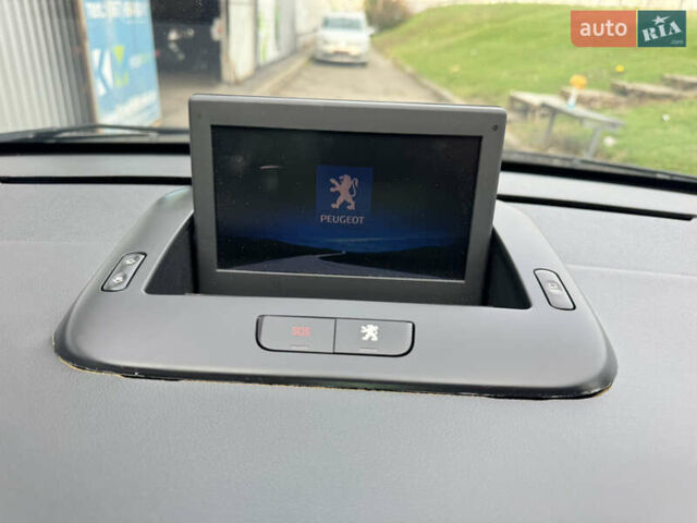 Черный Пежо 3008, объемом двигателя 1.6 л и пробегом 144 тыс. км за 9950 $, фото 25 на Automoto.ua