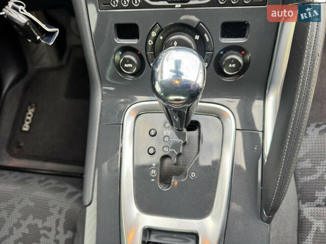 Черный Пежо 3008, объемом двигателя 1.6 л и пробегом 144 тыс. км за 9950 $, фото 23 на Automoto.ua