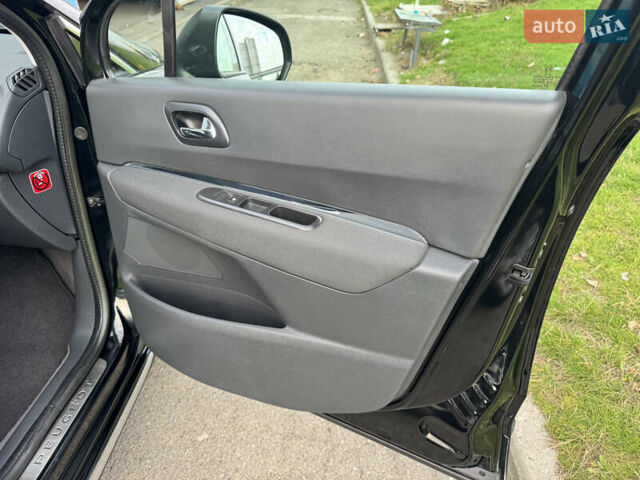 Черный Пежо 3008, объемом двигателя 1.6 л и пробегом 144 тыс. км за 9950 $, фото 26 на Automoto.ua