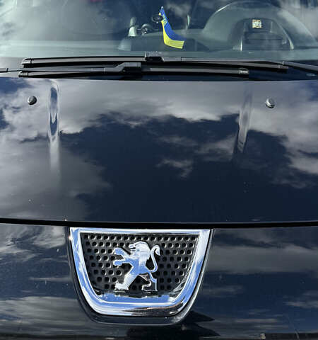 Черный Пежо 3008, объемом двигателя 2 л и пробегом 235 тыс. км за 10400 $, фото 8 на Automoto.ua