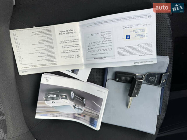 Черный Пежо 3008, объемом двигателя 1.6 л и пробегом 144 тыс. км за 9950 $, фото 54 на Automoto.ua