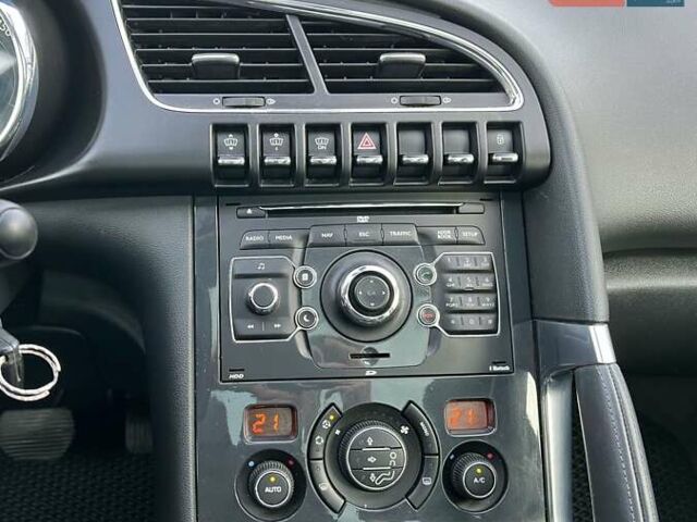 Черный Пежо 3008, объемом двигателя 2 л и пробегом 275 тыс. км за 10200 $, фото 40 на Automoto.ua