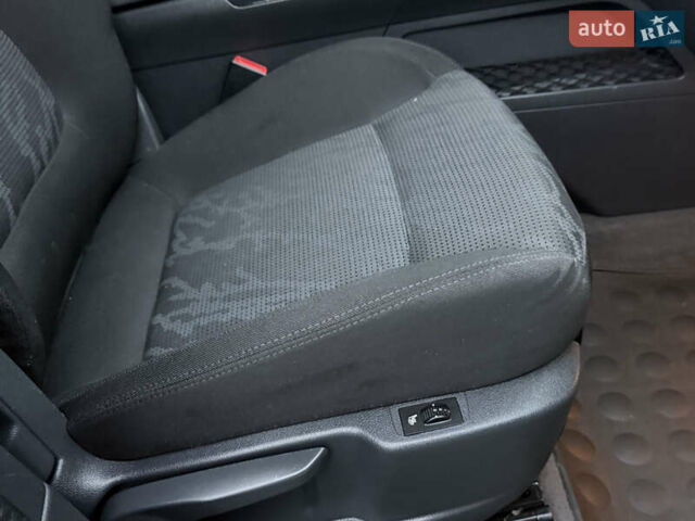 Черный Пежо 3008, объемом двигателя 1.6 л и пробегом 194 тыс. км за 9500 $, фото 40 на Automoto.ua