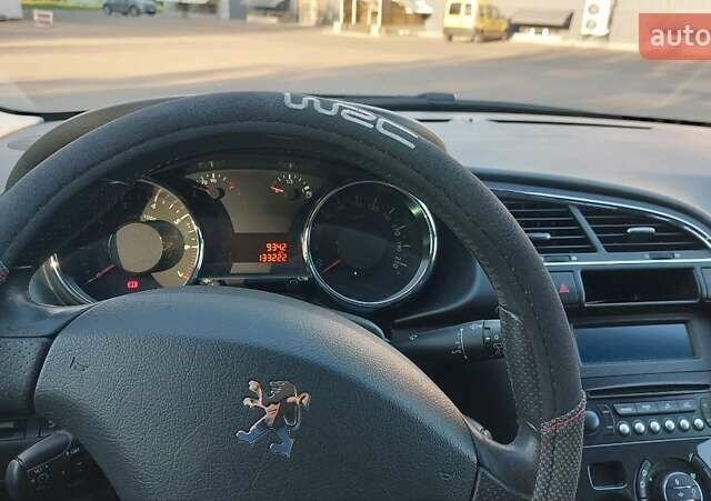 Чорний Пежо 3008, об'ємом двигуна 1.6 л та пробігом 133 тис. км за 8200 $, фото 5 на Automoto.ua
