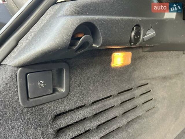 Черный Пежо 3008, объемом двигателя 2 л и пробегом 275 тыс. км за 10200 $, фото 76 на Automoto.ua