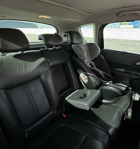 Черный Пежо 3008, объемом двигателя 2 л и пробегом 235 тыс. км за 10400 $, фото 53 на Automoto.ua