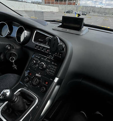 Черный Пежо 3008, объемом двигателя 2 л и пробегом 235 тыс. км за 10400 $, фото 62 на Automoto.ua