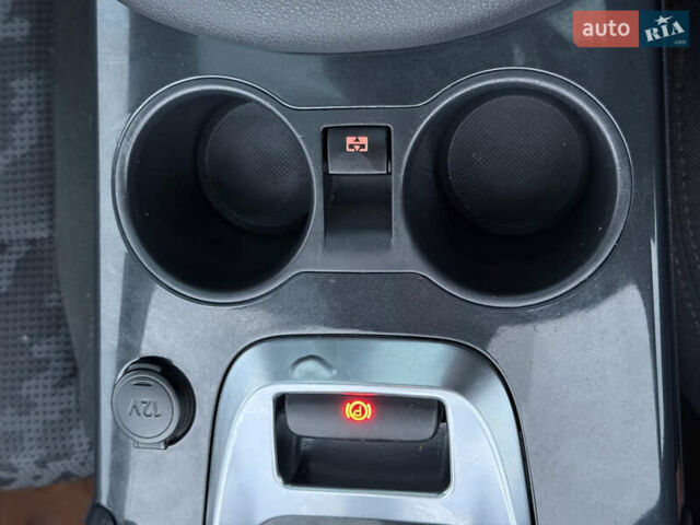 Черный Пежо 3008, объемом двигателя 1.6 л и пробегом 194 тыс. км за 9500 $, фото 63 на Automoto.ua