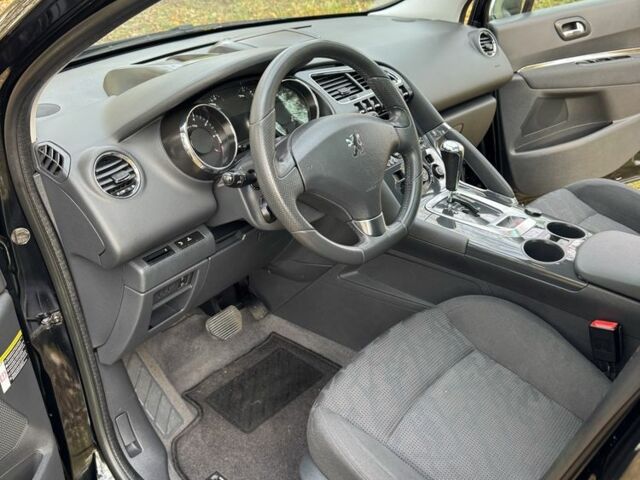 Черный Пежо 3008, объемом двигателя 1.6 л и пробегом 144 тыс. км за 9950 $, фото 8 на Automoto.ua