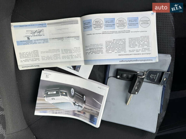 Черный Пежо 3008, объемом двигателя 1.6 л и пробегом 144 тыс. км за 9950 $, фото 55 на Automoto.ua