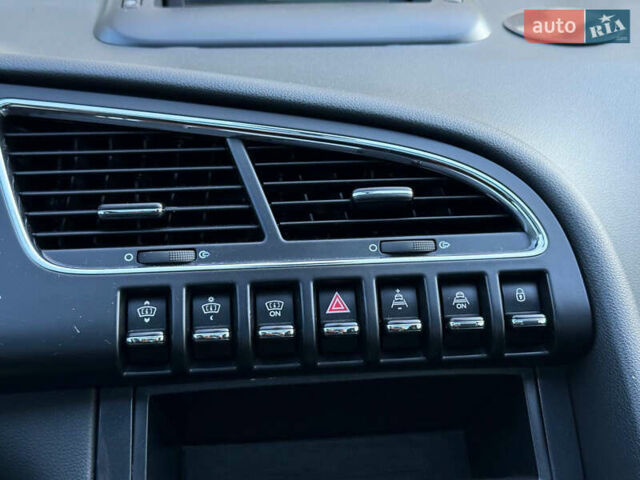 Чорний Пежо 3008, об'ємом двигуна 1.6 л та пробігом 247 тис. км за 9700 $, фото 46 на Automoto.ua