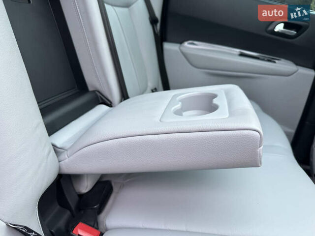 Черный Пежо 3008, объемом двигателя 1.6 л и пробегом 222 тыс. км за 9950 $, фото 146 на Automoto.ua