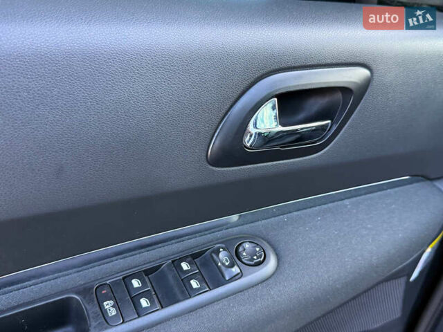 Чорний Пежо 3008, об'ємом двигуна 1.6 л та пробігом 247 тис. км за 9700 $, фото 40 на Automoto.ua