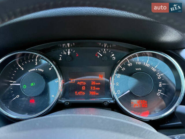 Чорний Пежо 3008, об'ємом двигуна 1.6 л та пробігом 247 тис. км за 9700 $, фото 43 на Automoto.ua