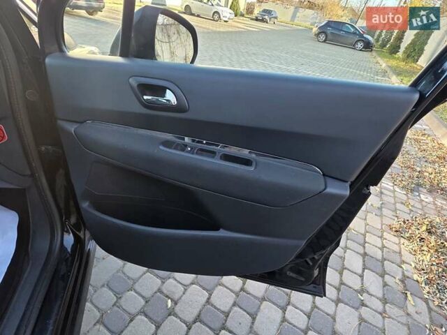 Черный Пежо 3008, объемом двигателя 1.6 л и пробегом 185 тыс. км за 8750 $, фото 59 на Automoto.ua