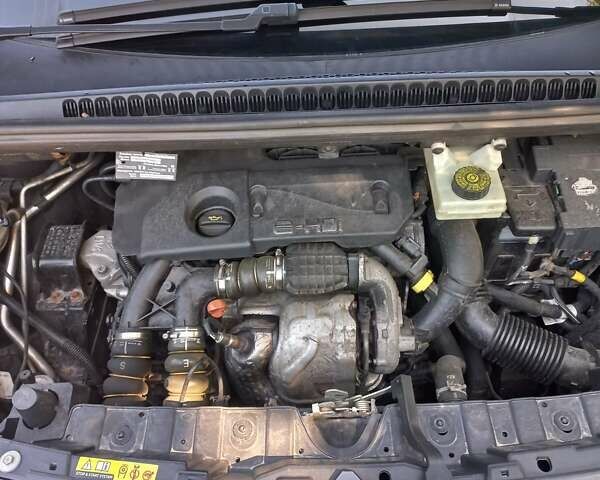 Черный Пежо 3008, объемом двигателя 1.56 л и пробегом 242 тыс. км за 10300 $, фото 8 на Automoto.ua