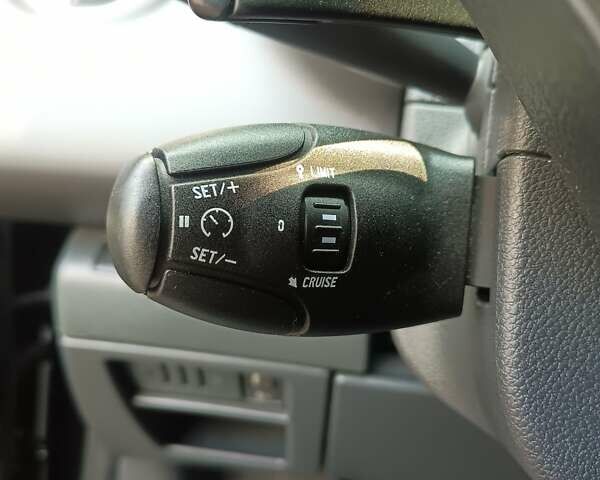 Черный Пежо 3008, объемом двигателя 1.6 л и пробегом 190 тыс. км за 10400 $, фото 18 на Automoto.ua